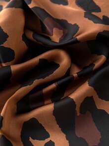 1pc Women Fashionable & Versatile Leopard Print Satin Bandana, Smooth Lightweight Sun Protection Vintage Headscarf, Suitable For Daily Wear - Multicolor - View 3