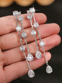 1 paire de boucles d'oreilles pendantes de luxe à 2 couches avec gland brillant en CZ pour femmes. Boucles d'oreilles de mariage de fiançailles en cubic zirconia cubique AAA pour la Saint-Valentin