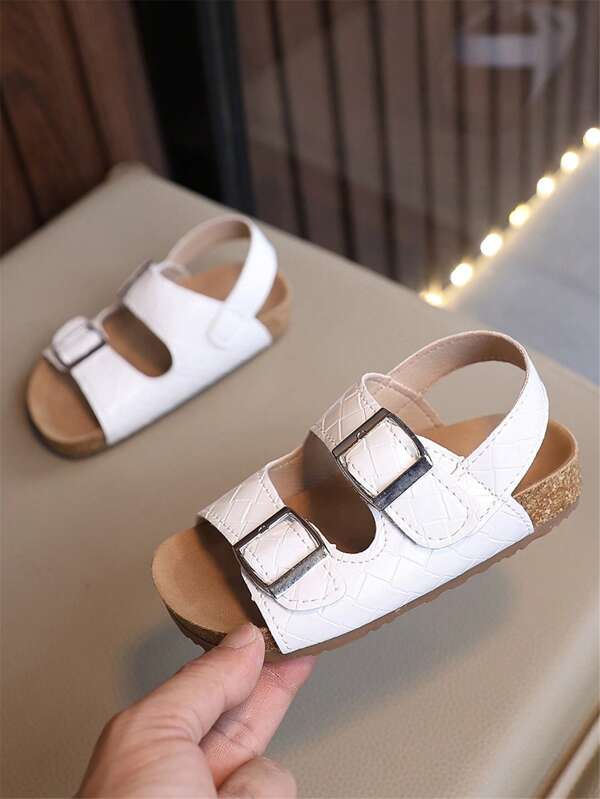 Novas sandálias de verão para crianças, sola macia e antiderrapante, sapatos de praia baixos para bebês/crianças pequenas, design moderno