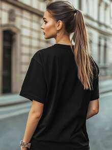 Camiseta premium de algodón negro de 180 g con cuello redondo y manga corta para mujer: estampado vibrante de panda de críquet, camiseta informal de verano, diseño gráfico de animales, uso diario suave y cómodo, moda para mujer, idea de regalo perfecta - Negro - Ver 2