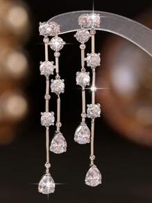 1 paire de boucles d'oreilles pendantes de luxe à 2 couches avec gland brillant en CZ pour femmes. Boucles d'oreilles de mariage de fiançailles en cubic zirconia cubique AAA pour la Saint-Valentin