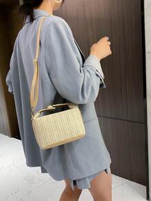 Mini Minimalist Straw Bag, New Woven Straw Handbag, Fashion Women's Bag, Multifunctional Shoulder Crossbody Bag, Summer Beach Gift For Girls, Ladies, Students, Summer Essential, Perfect For Vacation And Holiday, Beach Essential, Beach Supplies And Summer Necessity, Latest Holiday Bag - Beige - View 5