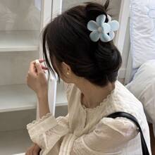 1/2/4/6 peças de grampos de cabelo de flores coloridas para primavera e verão, grampos de cabelo de plástico contrastantes de 2,95 polegadas, rosa, amarelo e azul, acessórios de cabelo de cor sólida, elegantes, simples e minimalistas, adequados para uso diário, casual, festa, deslocamento, férias, penteados, maquiagem, garra de cabelo, grampos de garra, grampo de mandíbula de cabelo, presilha de cabelo, presilha de cabelo da moda
