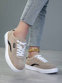 2025 Neue Damen Schnür Lässig Schuhe, Sportschuhe, weiße Schuhe, Damenschuhe, Skaterschuhe, leichte Street Board Schuhe