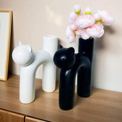 1 件黑白猫形创意艺术花瓶，适合展示柜、卧室、餐桌装饰，是馈赠佳品