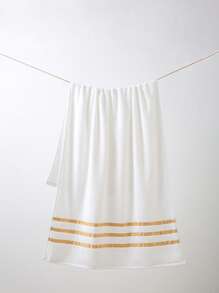 1 pieza Toalla de baño, blanca, delgada, rectangular de 70*140cm, con patrón jacquard simple, O Toalla de mano de 33*74cm, O Pañuelo de 34*34cm, adecuado para adultos, suave, absorbente, de secado rápido, para todo el año, para baño, hotel, viaje, fiesta, regalo, spa, playa, al aire libre, vuelta al colegio para salón de belleza, toallas de baño para el hogar, ducha, para salón de belleza, hotel, deportes, artículos esenciales para el hogar