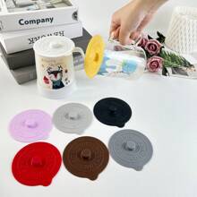 Simple Ins Silicone Cup Lid Universal Round Ceramic Cup Lid/Tea Cup/Water Cup/Mug Lid Dust-Proof Seal Cup Lid/Reusable Glass Cup Lid/Coffee Cup Lid/Simple Mug Glass Ceramic Cup Dust-Proof Cover/Water Cup Universal Lid/Silicone Cup Lid.