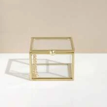 1pc Vintage Style Square Glass Jewelry Box With Golden Accents - Zipped Storage Case For Earrings, Rings, Bracelets And Necklaces. Retro Golden Transparent Glass Jewelry Box With Lid - Geometric Golden Jewelry Display And Storage Box, Home Decor Box, Suitable For Holding Accessories, Rings, Earrings, Girl/Woman Birthday Gift,For Holiday Beach, Bathroom Collection, Bedroom Collection, Large Capacity