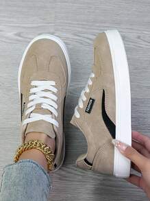 2025 Neue Damen Schnür Lässig Schuhe, Sportschuhe, weiße Schuhe, Damenschuhe, Skaterschuhe, leichte Street Board Schuhe