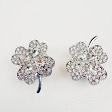 A Pair Of Four-Leaf Flower Ladies Cufflinks, Light Luxury Rhinestone Shirt Buttons, Fashionable And Versatile Button Sets, Flap Design, No Need For Needle Sewing, Easy To Put On And Take Off Cufflinks Shirt Buttons Decorative Buttons. Suitable For Formal Occasions, Daily Wear, Banquets, Parties. Exquisite Packaging, High-Grade Gift Box, Holiday Gift, Gift For Friends.