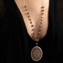 1pc Boho Zinc Alloy Rhinestone & Bead Decor Hollow Out Oval Charm Necklace For Women For Daily Decoration