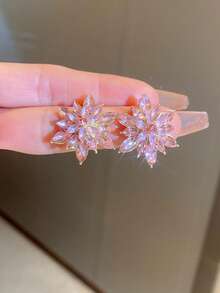 1 Pair Stereoscopic Ice Flower Stud Earrings, Suitable For Everyday Wear