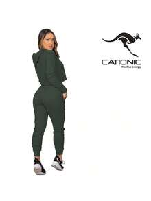 CONJUNTO 2 PIEZAS PARA USO DIARIO SUDADERA BORDADA CON CAPUCHA Y PANTALON RECTO (LS2023) - Verde militar - Ver 2