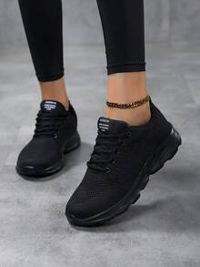女士黑色休闲运动鞋，一脚蹬网眼面料健身跑步鞋，舒适柔软防滑步行鞋，透气跑步训练鞋，纯色，四季面料鞋面，减震稳定支撑，无印花，MD 橡胶外底，适合公路跑步 - 黑色 - 查看 4