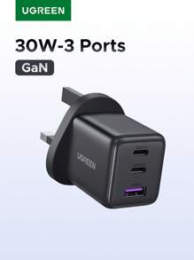 UGREEN شاحن جداري متعدد المنافذ متوافق مع أجهزة 16 15 14 برو ماكس، بقدرة 30 واط من نوع USB-A وC وتقنية GAN محول مناسب للسفر والمكتب والإقامة والمنزل