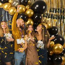 30 piezas Globos negros, blancos y dorados - Incluye globos metálicos dorados, mates negros, mates blancos y con brillo negro y dorado. Excelente para bodas, propuestas, cumpleaños, graduaciones, vuelta al cole, compromisos, duchas nupciales, decoración con globos, fondos y accesorios para fotografía