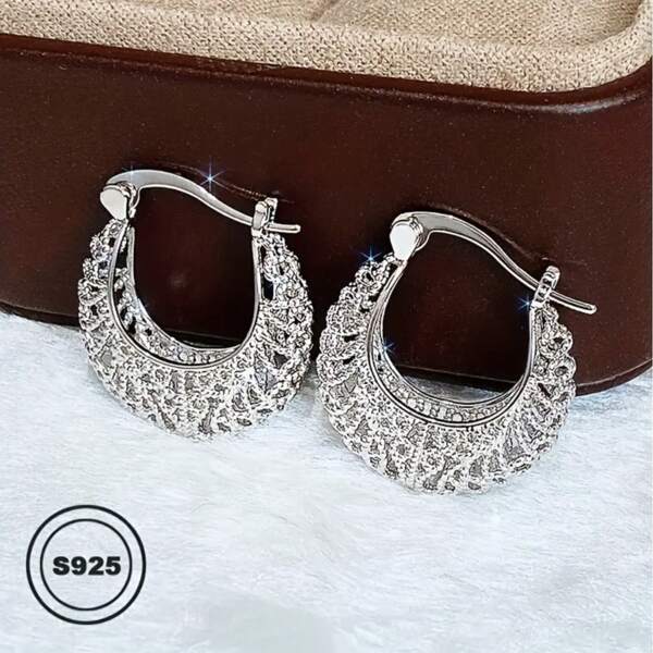 Par de Brincos de Argola Elegantes com Renda Oca de Prata 925 Pura em Estilo Retrô, Adequado para Uso Diário de Mulheres, Presente, Carnaval e Joias das Quatro Estações