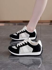1 Pair Women Light Luxury Series Lace-Up Flat White Sneakers, Comfortable Multipurpose Casual, Sports Shoes, Shopping, Student, Suitable For Spring 2025