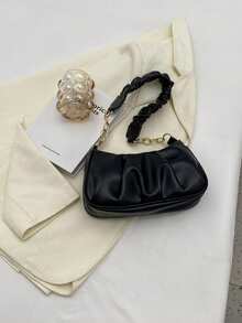 New Fashion Retro Commuting Black Simple Pleated One-Shoulder Cloud Bag - Black - View 6