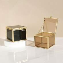 1pc Vintage Style Square Glass Jewelry Box With Golden Accents - Zipped Storage Case For Earrings, Rings, Bracelets And Necklaces. Retro Golden Transparent Glass Jewelry Box With Lid - Geometric Golden Jewelry Display And Storage Box, Home Decor Box, Suitable For Holding Accessories, Rings, Earrings, Girl/Woman Birthday Gift,For Holiday Beach, Bathroom Collection, Bedroom Collection, Large Capacity