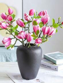 1支/2支/4支装，1支四头，现代简约欧式人造玉兰花枝，长68厘米，塑料材质，不掉毛，适合室内外家居装饰，可用于各种桌面、办公桌、场景布置、花瓶、卧室、客厅、厨房、壁炉旁、书房、玄关、阳台、窗户、推拉门等。家居装饰、返校季房间装饰、学习用品。