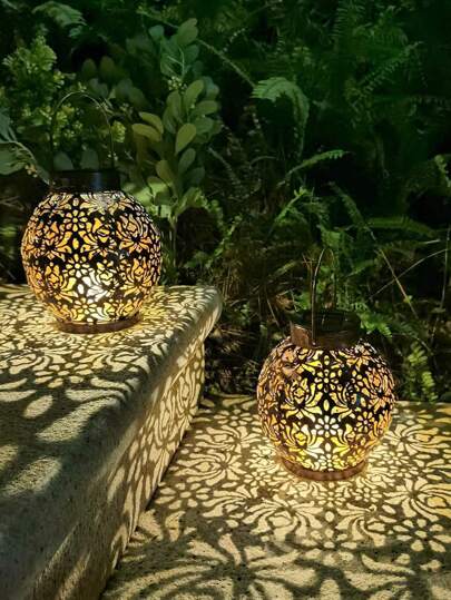 1PC Vintage-Style Solar LED Lantern With Handle - Outdoor Hanging Light For Garden, Patio & Lawn Decor