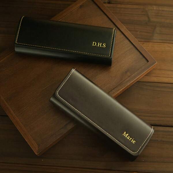 1pc Customized Engraved Faux Leather Eyeglasses Case, Suitable For Men And Women - Minimalist Style Glasses Frame With Personalized Letters - Durable And Easy To Clean - Ideal Gift For Parents