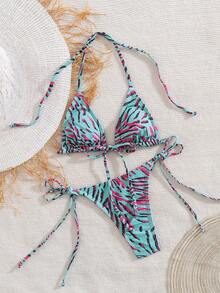 Sexy Printed 2 Pieces Bikini Swimwear, Triangle Design Beach Holiday Summer Swimwear - Light Green + Rose Red - View 5