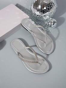 夏季新款女士平底凉鞋 时尚水钻人字拖 舒适平底女士沙滩鞋 搭配连衣裙 优雅女士鞋履，人字拖 - 銀色 - 查看 3