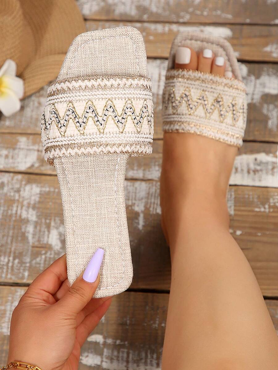 نعال نسائية واسعة من القماش البيج، صنادل بوهيمية صيفية، أحذية شاطئ مسطحة، نعال نسائية واسعة مناسبة للاستخدام المنزلي أو العطلات أو الرحلات اليومية المريحة لإضافة طابع طبيعي عفوي