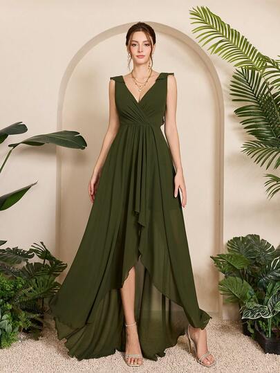 Vestido de dama de honor elegante de gasa fruncida asimétrico