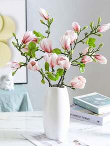 1支/2支/4支装，1支四头，现代简约欧式人造玉兰花枝，长68厘米，塑料材质，不掉毛，适合室内外家居装饰，可用于各种桌面、办公桌、场景布置、花瓶、卧室、客厅、厨房、壁炉旁、书房、玄关、阳台、窗户、推拉门等。家居装饰、返校季房间装饰、学习用品。