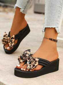 Sandalias de verano para mujer para uso en exteriores, sandalias de playa, con estampado de leopardo, lazo y decoración con rhinestones, transpirables y hechas a mano, adecuadas para la playa y uso casual en el hogar; Chanclas con suela gruesa y talla grande, color negro