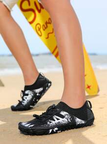 1 Pair Geometric V-Shaped Print Wading Shoes For Men, Basic Beach, Water, Outdoor Fitness, Summer, Plus Size, Wide Toe, Barefoot, Indoor Gym Training Shoes