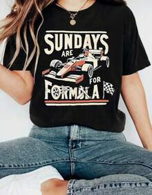 Camiseta de manga corta con gráfico de coche de carreras de cuello redondo para mujeres, ropa de verano - Negro - Ver 1