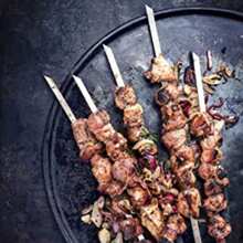 10 pièces Brochettes de barbecue, brochettes de barbecue longues en acier inoxydable, brochettes de barbecue shish kebab, brochettes de kebab plate en métal larges et réutilisables pour viande de poule, set de 10 avec sac de rangement