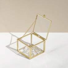 1pc Vintage Style Square Glass Jewelry Box With Golden Accents - Zipped Storage Case For Earrings, Rings, Bracelets And Necklaces. Retro Golden Transparent Glass Jewelry Box With Lid - Geometric Golden Jewelry Display And Storage Box, Home Decor Box, Suitable For Holding Accessories, Rings, Earrings, Girl/Woman Birthday Gift,For Holiday Beach, Bathroom Collection, Bedroom Collection, Large Capacity