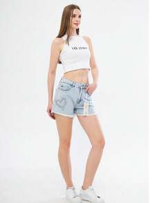 Women's Heart Rhinestone Decor Pocket Frayed Hem Casual Denim Shorts - Blue - View 2