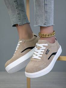 2025 Neue Damen Schnür Lässig Schuhe, Sportschuhe, weiße Schuhe, Damenschuhe, Skaterschuhe, leichte Street Board Schuhe