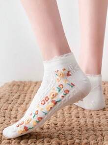 5 Pairs Women Floral Pattern Thin Boat Socks, Palace Style Embossed Cute Fresh White Invisible Socks, Spring/Summer - Multicolor - View 2