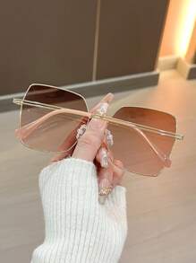 1pc Women's Metal Geometric Oversized Frame Sunglasses, Face Flattering, Suitable For Beach, Travel, Party, Daily Wear, Summer Essential
