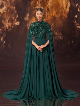 DELLA COUTURE 绿色流苏装饰飘逸长款晚礼服，长袖拖地，优雅的女士正式礼服，非常适合红毯活动、豪华派对、奥斯卡、舞会、婚礼、正式晚会、豪华活动、名人风格、高级时装、魅力四射