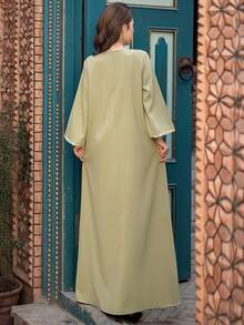 فستان طويل فضفاض بياقة على شكل حرف V مزين بالراين جديد 5214، متوافق مع المتطلبات الشرقية المحتشمة