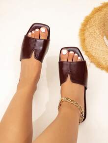 Fashionable And High-Quality Leather Women Flat Slippers, Distinctive And Versatile - Burgundy - View 3