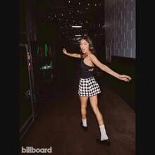 1pc/3PCS Wall Arts Posters Rock Sweetheart Olivia Rodrigo Pop Suitable For Residential And Dormitory Walls, Living Room And Bar Decoration, Dining Room Or Bathroom, Room Decoration, Frameless High-Quality, Indoor/Outdoor Canvas Art, Frameless/Framed