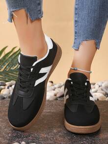 Women's Multi-Function Fashion Casual Shoes, Flat, Non-Slip, Lace-Up, Round Toe, Rubber Sole, Black, Casual, Vintage, Sneakers - Black - View 2