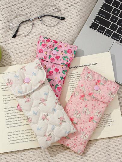 1 peça bolsa de óculos acolchoada com estampa floral e laço, bolsa de viagem para óculos, caixa para guardar óculos de menina, acessórios para óculos de sol com estampa fofa, desenho animado e estampa de coração feminina, protegendo perfeitamente os óculos de sol e tornando-os um ótimo presente para as férias de verão, itens essenciais para viagem, acessórios de viagem, bolsa de viagem para o feriado, volta às aulas, material escolar, estojo para óculos de sol feminino