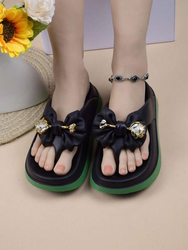 Women's Flip Flops With Bowknot Decoration, Casual Home Vacation Fashion Slip-On Flat Sandals, Comfortable Slip-On White Beach Slippers