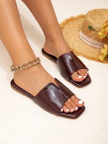 Fashionable And High-Quality Leather Women Flat Slippers, Distinctive And Versatile - Burgundy - View 4