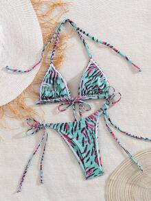 Sexy Printed 2 Pieces Bikini Swimwear, Triangle Design Beach Holiday Summer Swimwear - Light Green + Rose Red - View 4